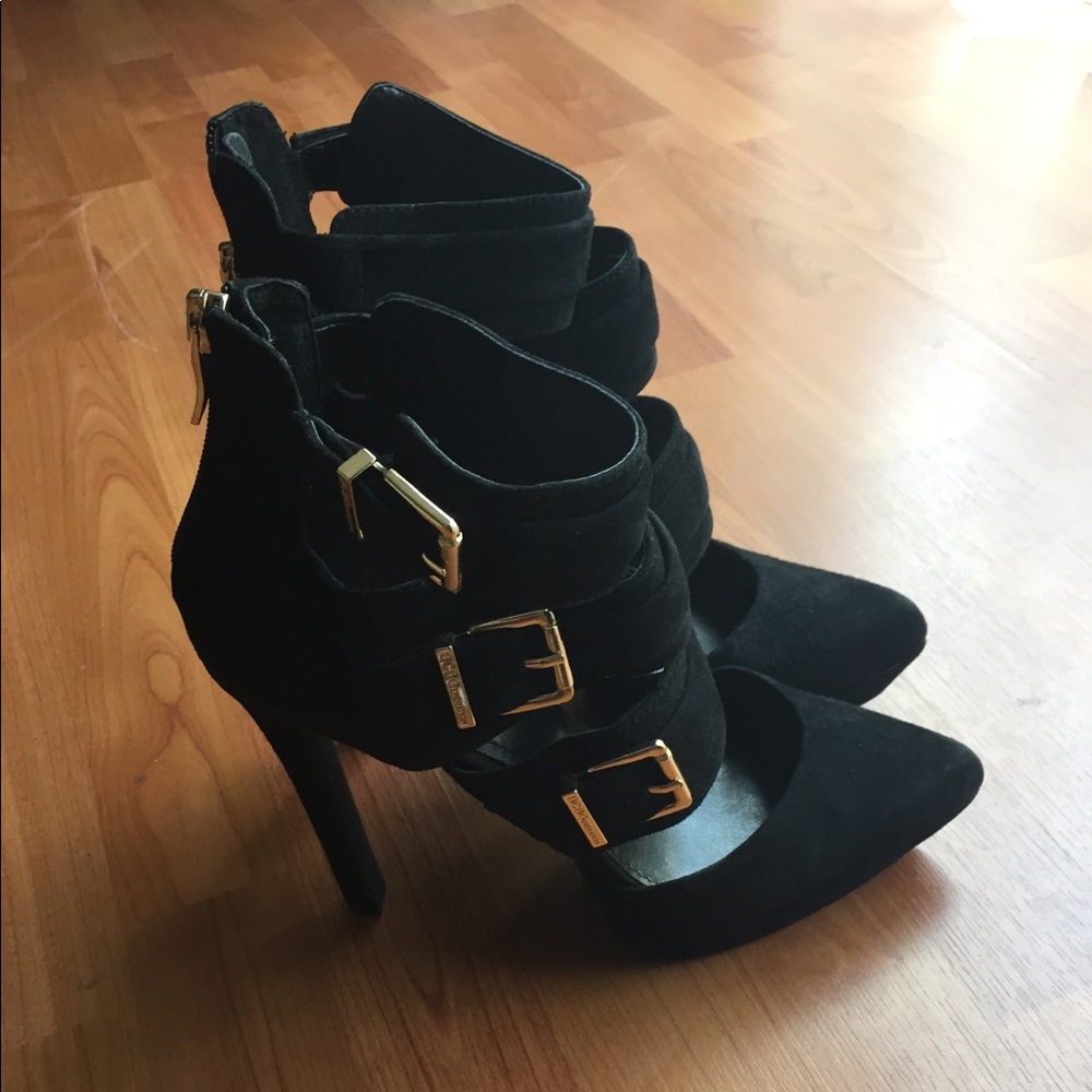 BCBG heels
